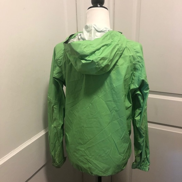 L. L. Bean windbreaker size small ladies - Picture 3 of 5